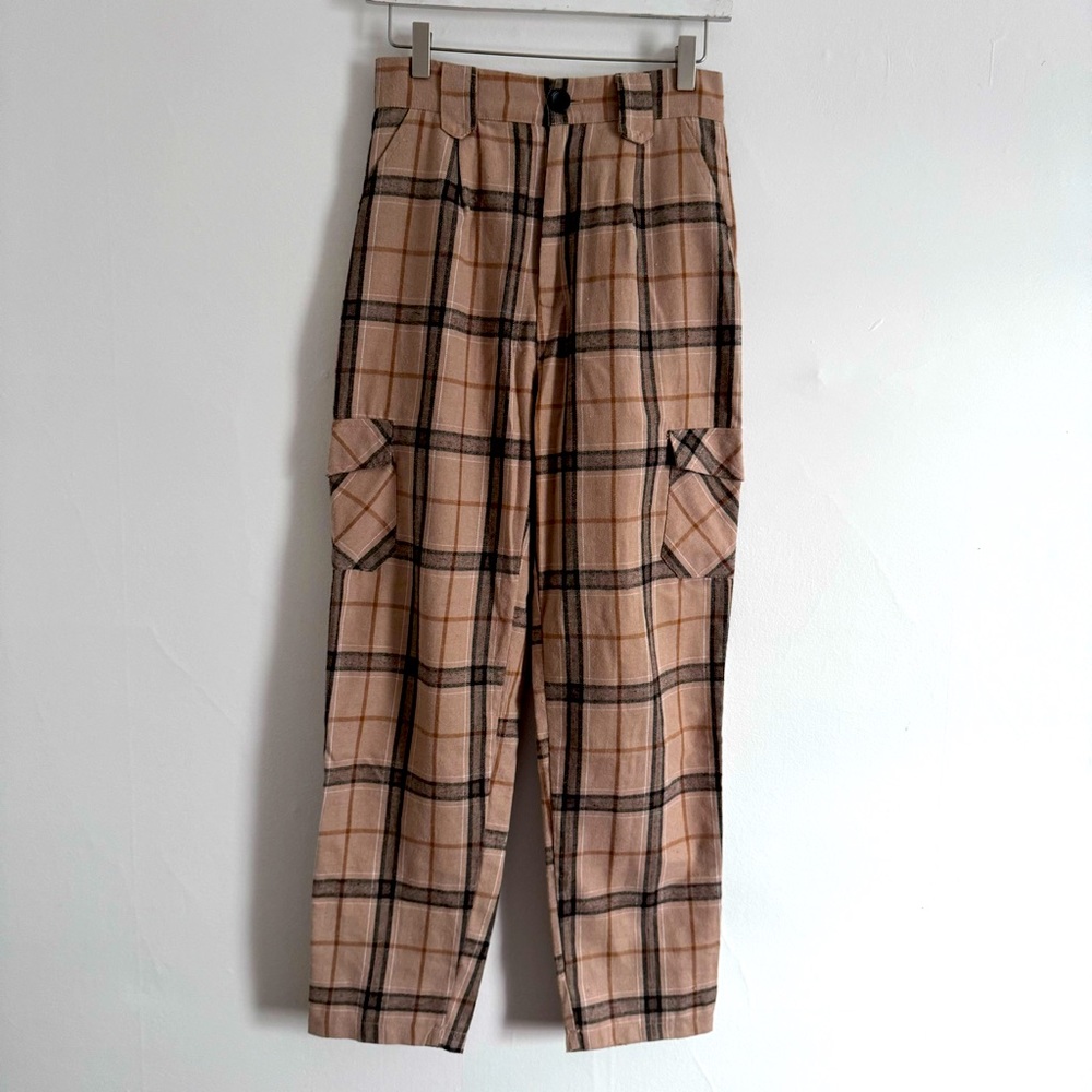 Burberry-patterned High-waisted Cargo Pants